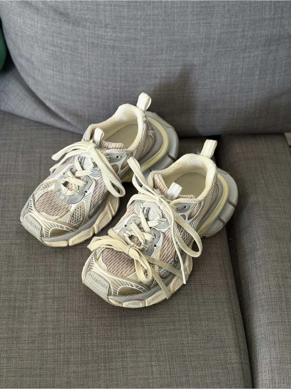 Grey Woman sneakers in balenciaga 3Xl style